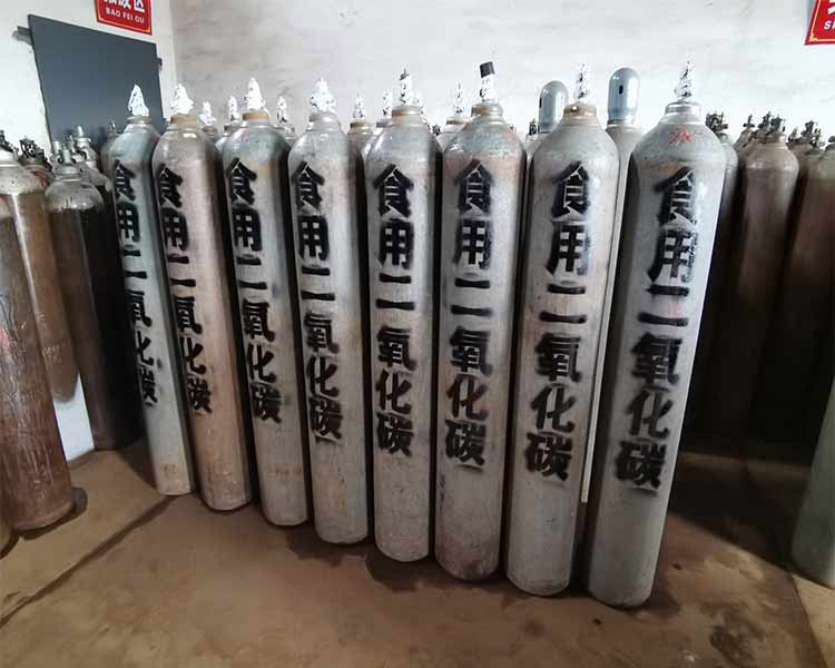 永固氣體公司求教，交城工業(yè)氣體的用途和使用中的注意事項有哪些？